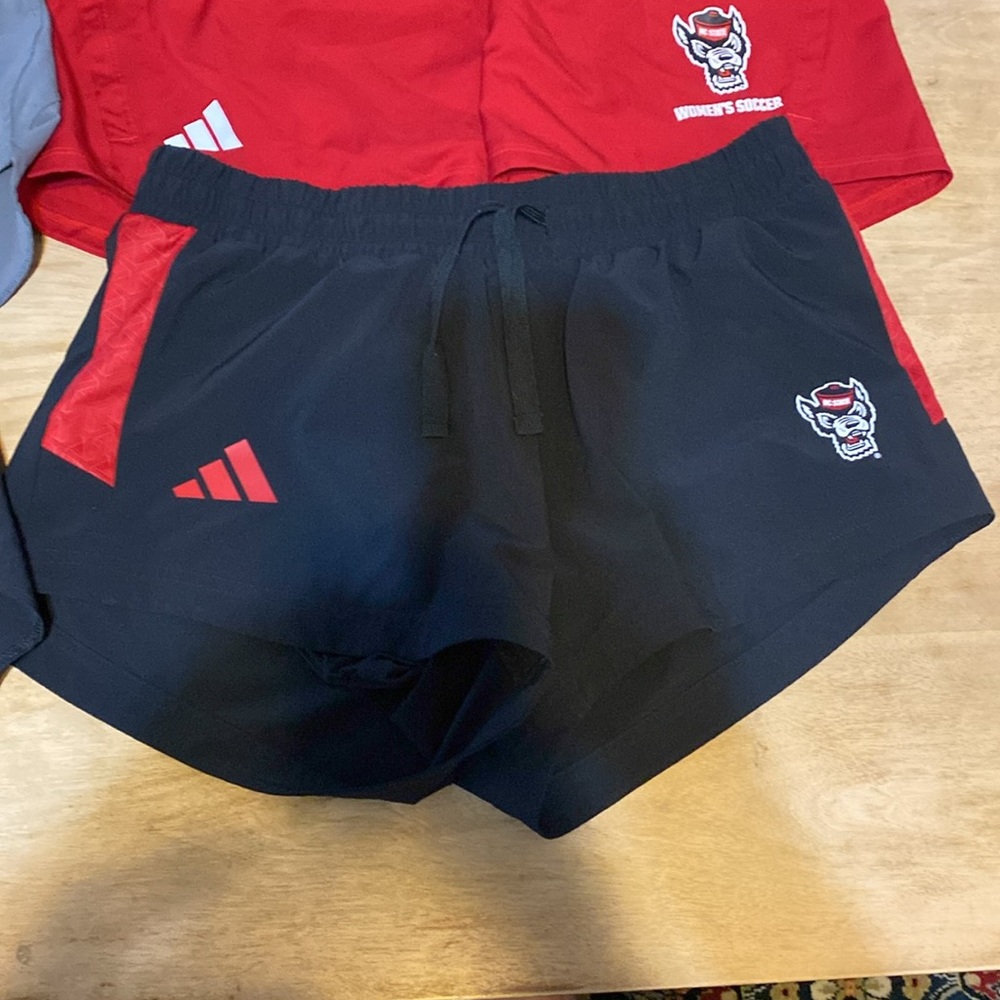 NC State Wolfpack Adidas shorts, size M, official soccer team gear - Picture 4 of 7